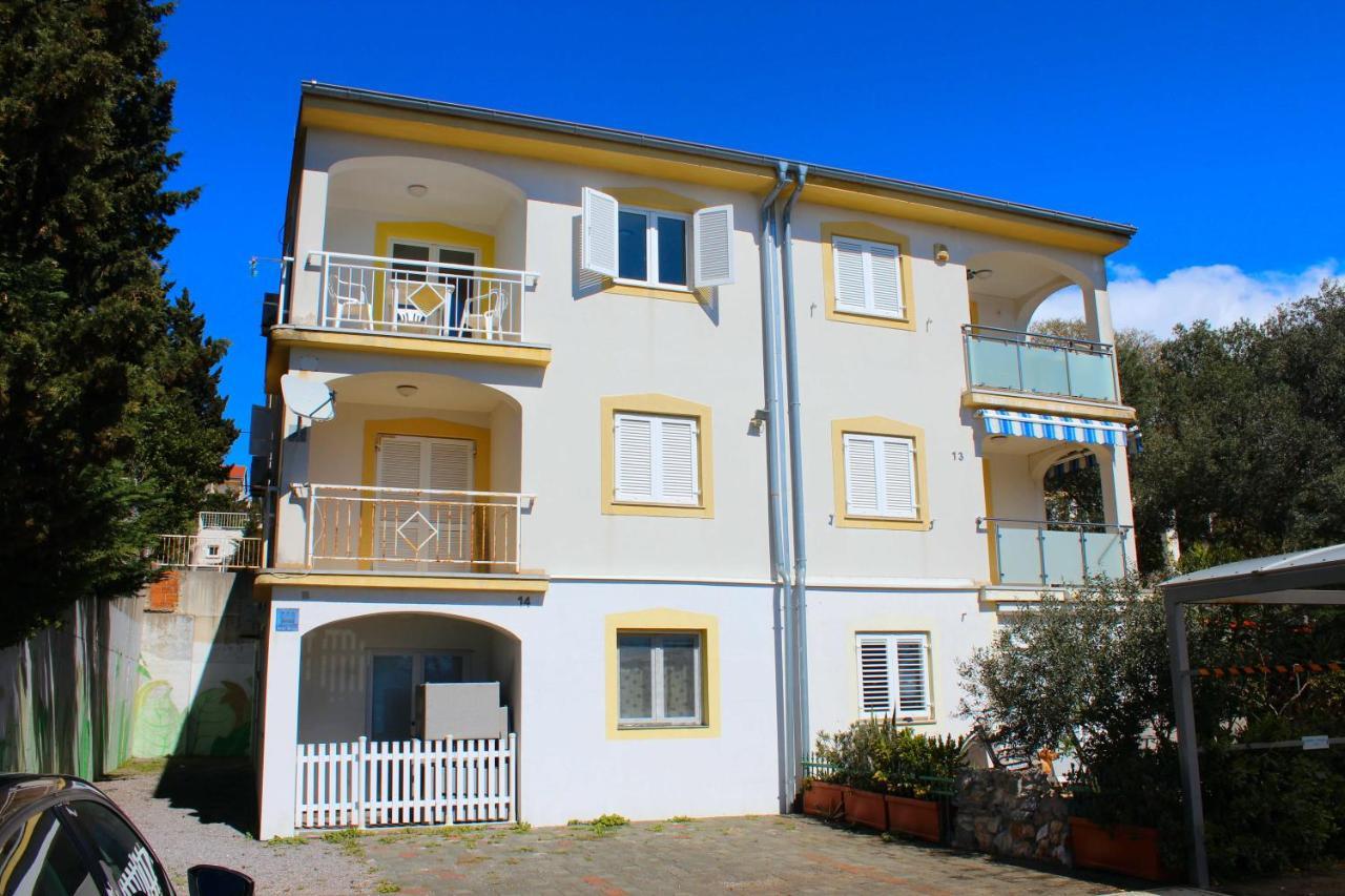 Apartment Obala ノヴィ・ヴィノドロスキー エクステリア 写真