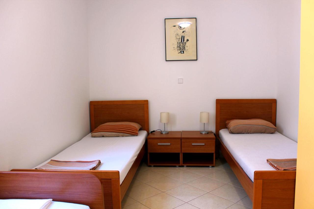 Apartment Obala ノヴィ・ヴィノドロスキー エクステリア 写真